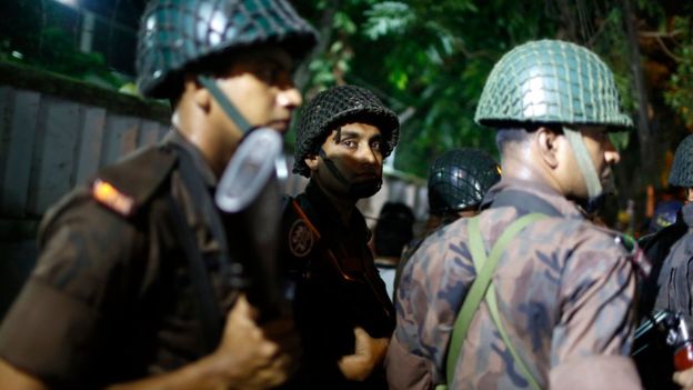 Bangladesh forces storm Dhaka hostage cafe