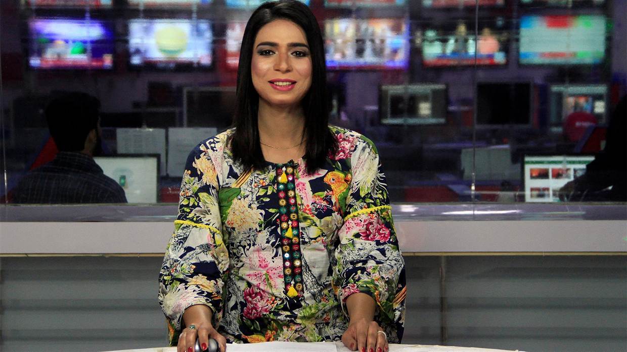 Transgender TV anchor challenges Pakistani culture from a news desk