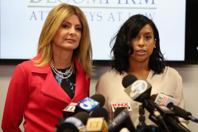 Montia Sabbag (right) and then-lawyer Lisa Bloom (left) speak to reporters in 2017 after Sabbag was accused of attempting to extort Kevin Hart.  (Photo: Frederick M. Brown, Getty Images)