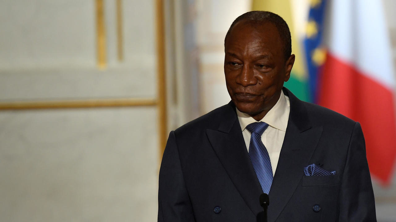 Guinean President Alpha Condé speaks during a press conference at the Élysée Palace in Paris, France, on April 11, 2017. © Lionel Bonaventure, AFP