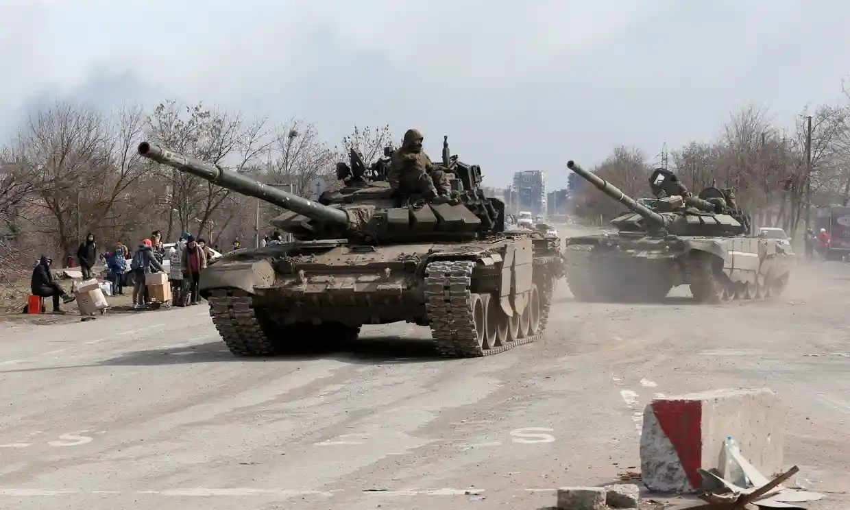 Kyiv says ‘no question’ of surrender in Mariupol as it defies Russia’s deadline. Photograph: Alexander Ermochenko/Reuters