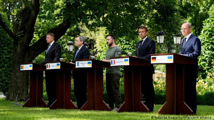 The leaders discussed Ukraine's EU ambitions and military support for Kyiv
