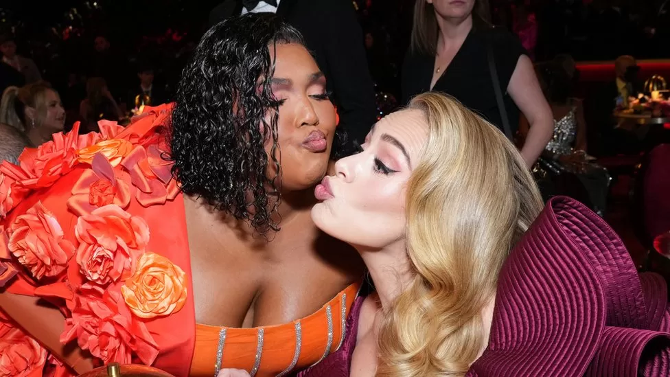 GETTY IMAGES / Award-winners Lizzo and Adele were having a blast