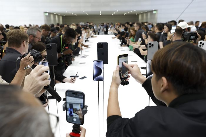 iPhone 15 models on display at Apple’s launch event in Cupertino, Calif., on Tuesday. PHOTO: JOHN G MABANGLO/SHUTTERSTOCK