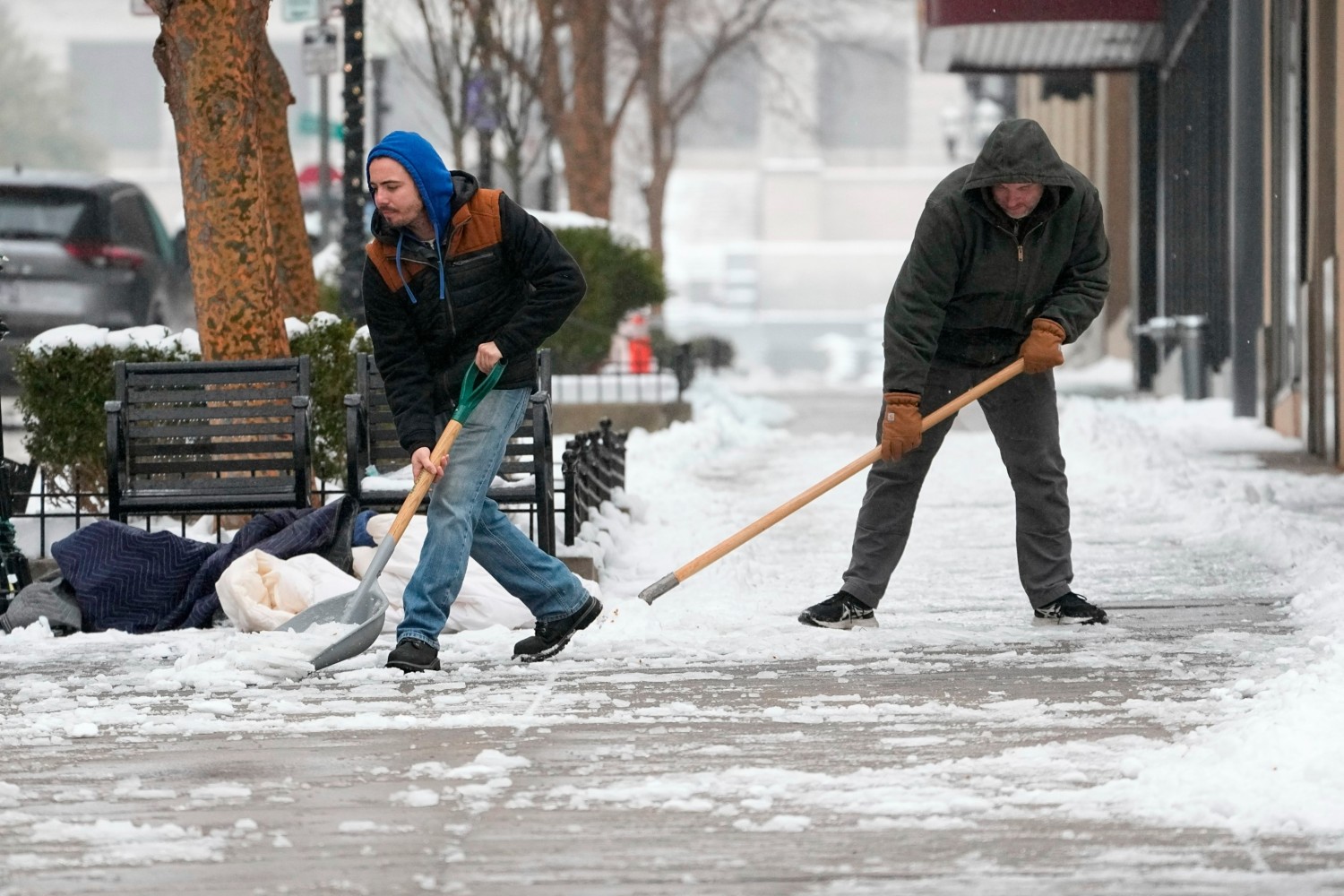 Winter storm: Schools close in Philadelphia, Baltimore, Pittsburgh as new blast of snow hits Northeast