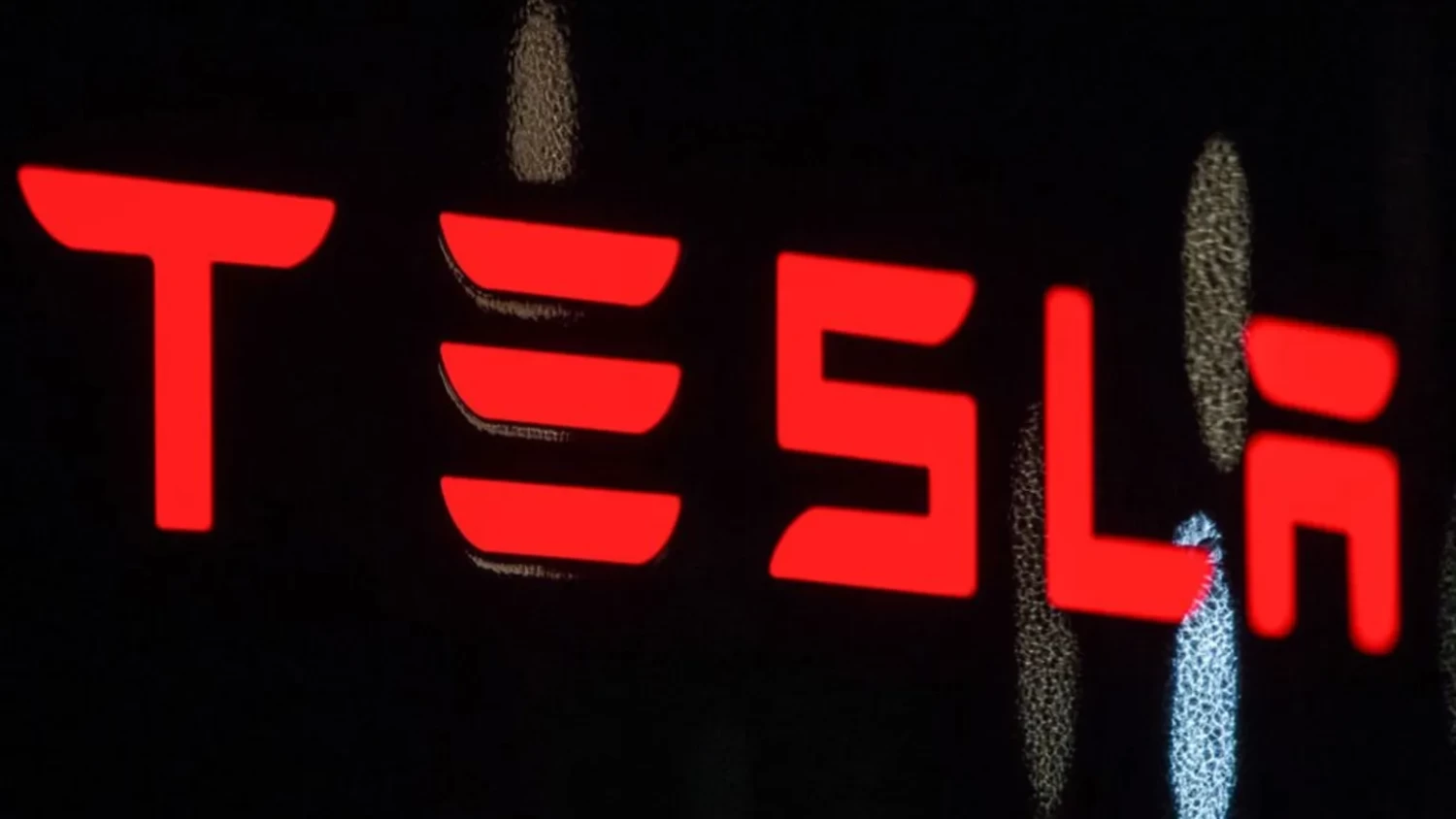 Tesla lays off more than 10% of its workforce