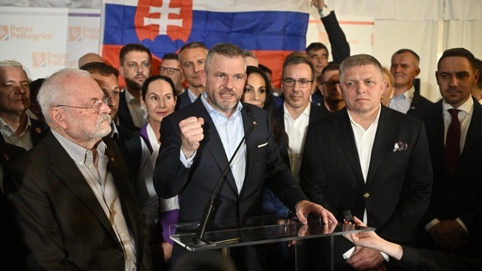 Presidential candidate Peter Pellegrini, centre, addresses supporters at his headquarters after a presidential runoff in Bratislava, Slovakia, early Sunday, April 7, 2024. © Denes Erdos, AP
