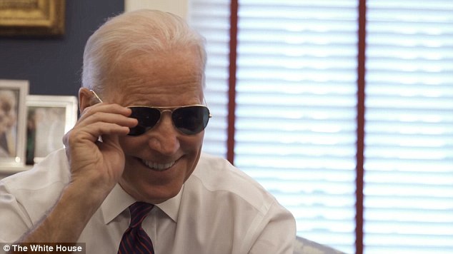 While giving Obama advice, Biden also ponders which pair of very similar sunglasses he wants to wear 