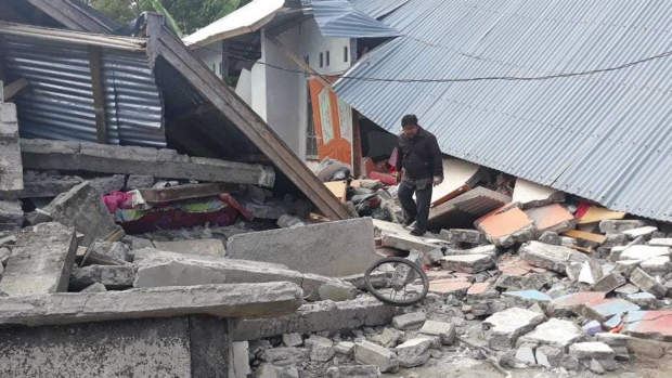Indonesian resort islands struck by 7.0 earthquake