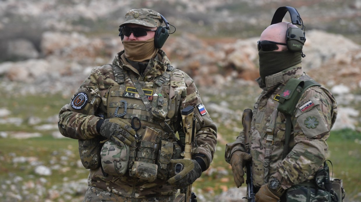 Russian instructors trains Syrian army soldiers and militia. © Sputnik / Mikhail Voskresenskiy