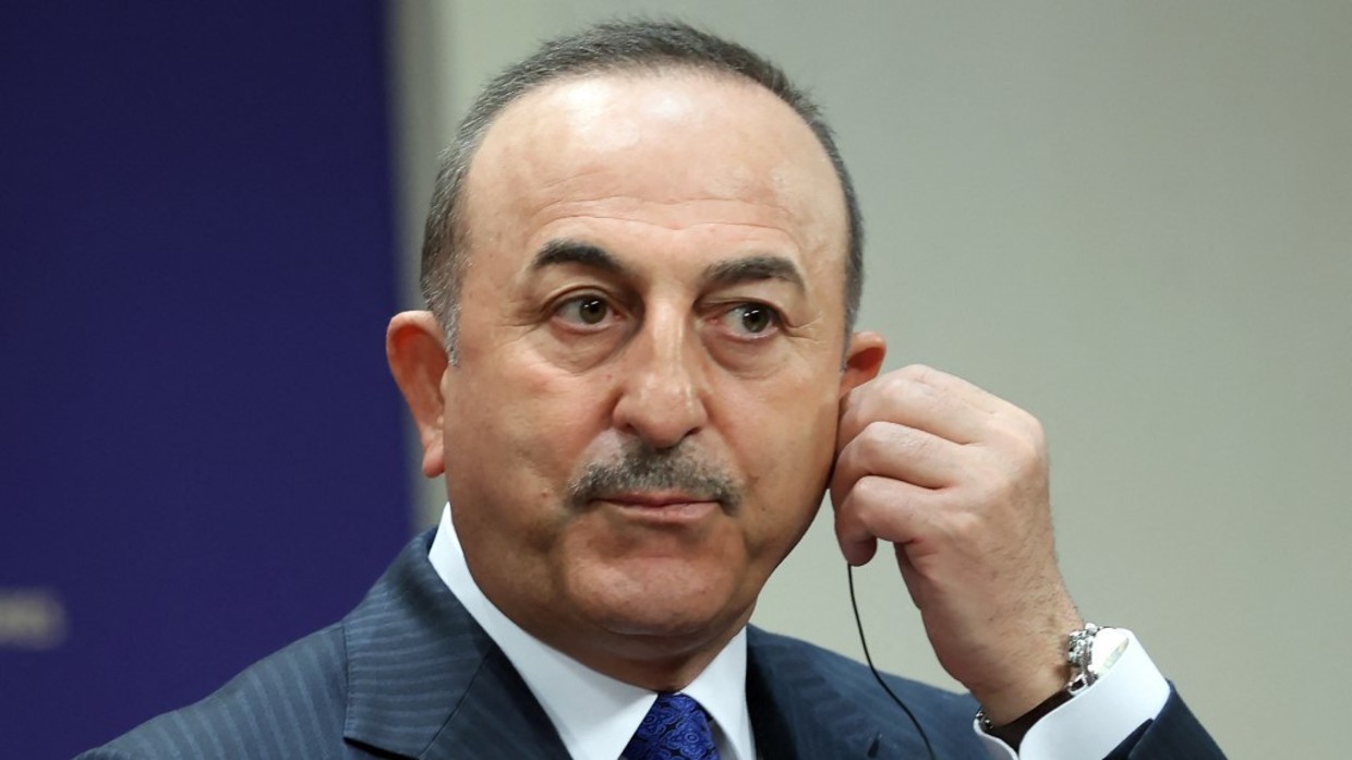 FILE PHOTO: Mevlut Cavusoglu gives a press conference after a meeting in Ankara, Turkey, April 19, 2022 © AFP / Adem Altan