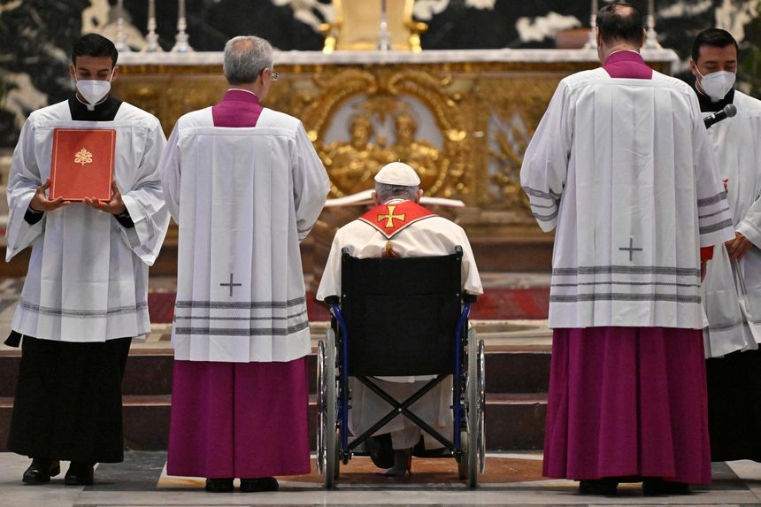Pope Francis, suffering from a torn knee ligament, has frequently been seen using a wheelchair in recent weeks. PHOTO: ALBERTO PIZZOLI/AGENCE FRANCE-PRESSE/GETTY IMAGES