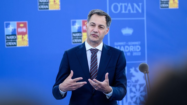 Alexander De Croo makes remarks upon his arrival at the NATO summit in Madrid. ©Bernd von Jutrczenka / picture alliance via Getty Images