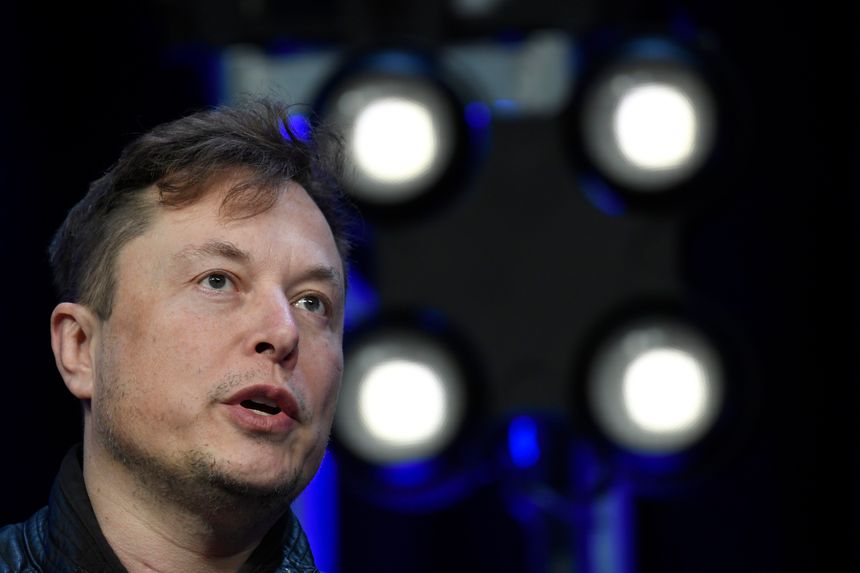Twitter sued billionaire Elon Musk over his attempt to walk away from his $44 billion takeover bid. PHOTO: SUSAN WALSH/ASSOCIATED PRESS