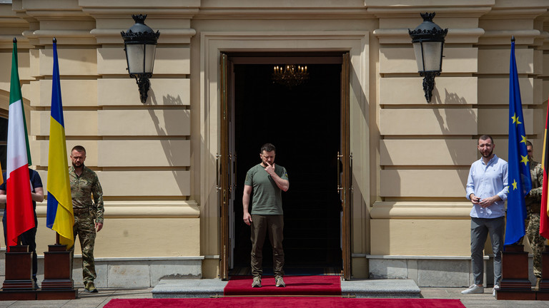 FILE PHOTO. Ukrainian President Volodymyr Zelensky. ©Alexey Furman / Getty Images