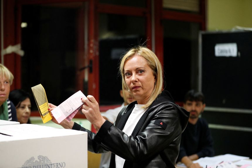 Giorgia Meloni, likely Italy’s next prime minister, voted in Rome on Sunday. PHOTO: YARA NARDI/REUTERS