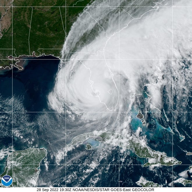 NOAA /  HURRICANE IAN AT FLORIDA COAST