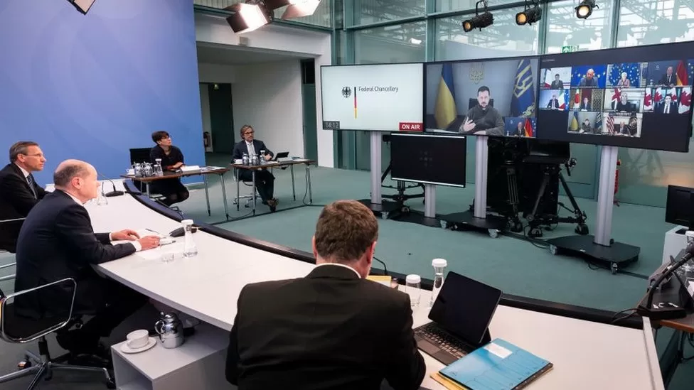 GETTY IMAGES / Volodymyr Zelensky addressing a G7 video call, chaired by Germany