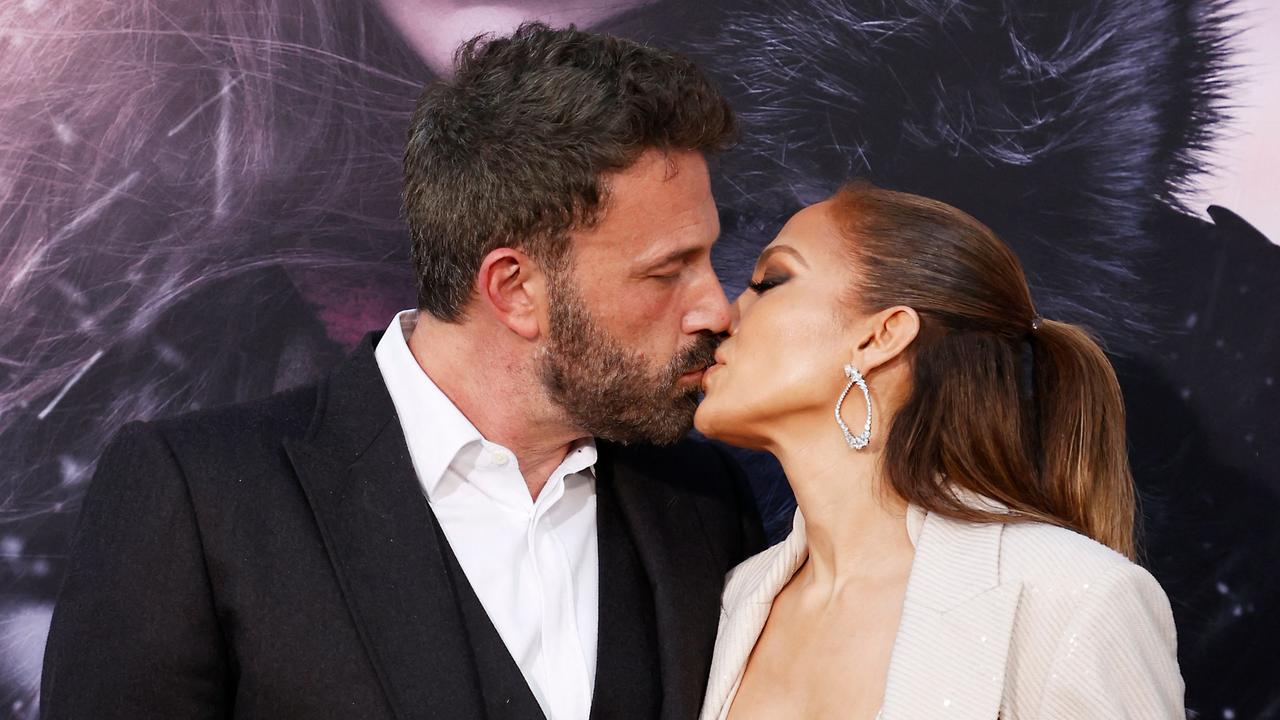 Jennifer Lopez posts steamy shirtless tribute to Ben Affleck for Father’s Day