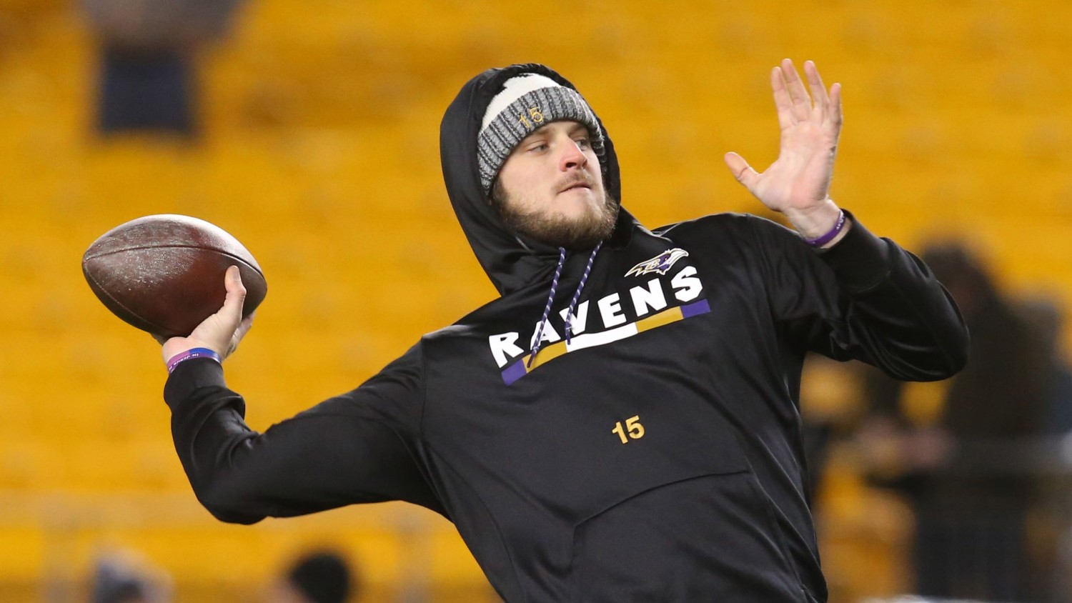 Charles LeClaire/USA Today Network | Ryan Mallett warms up for the Baltimore Ravens in December 2017.