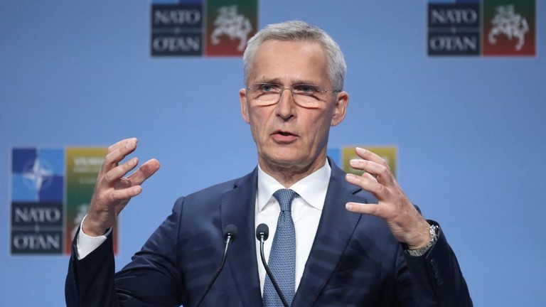 NATO Secretary General Jens Stoltenberg addresses a press conference on Sweden's application to join NATO at the start of a NATO Summit in Vilnius on July 10, 2023. ©  PETRAS MALUKAS / AFP