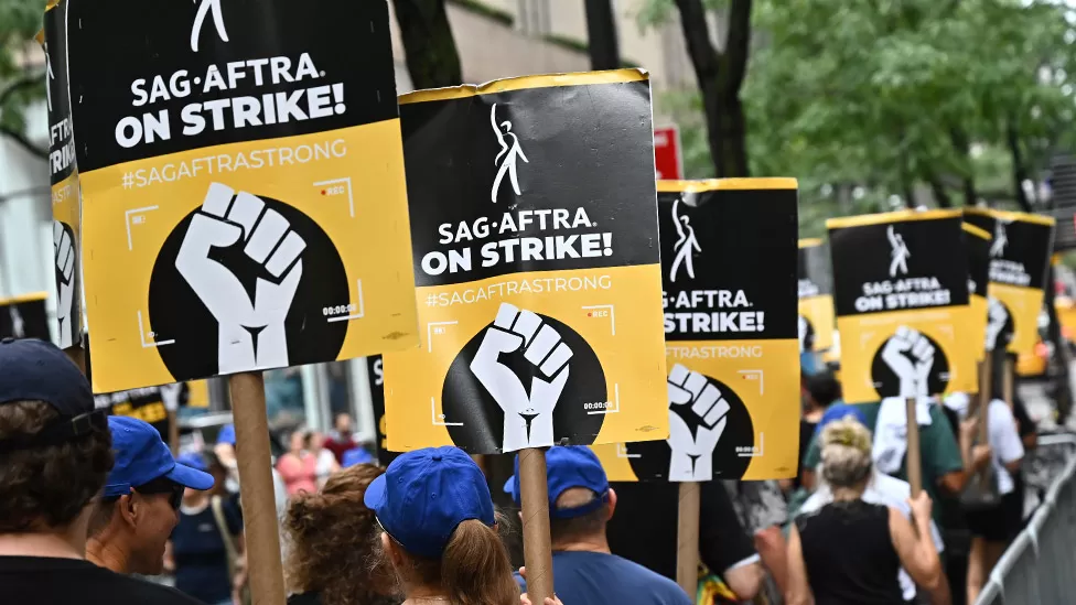 US actors' union members vote to authorise video game strike