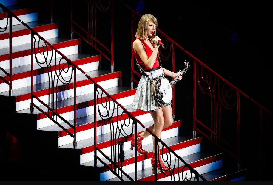 Taylor Swift performing in Shanghai during her 2014 “Red” tour. (AFP/Getty Images)